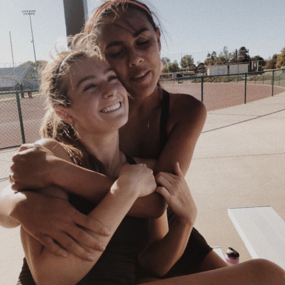 Meet the Posher Other - Meet your Posher, Isabella